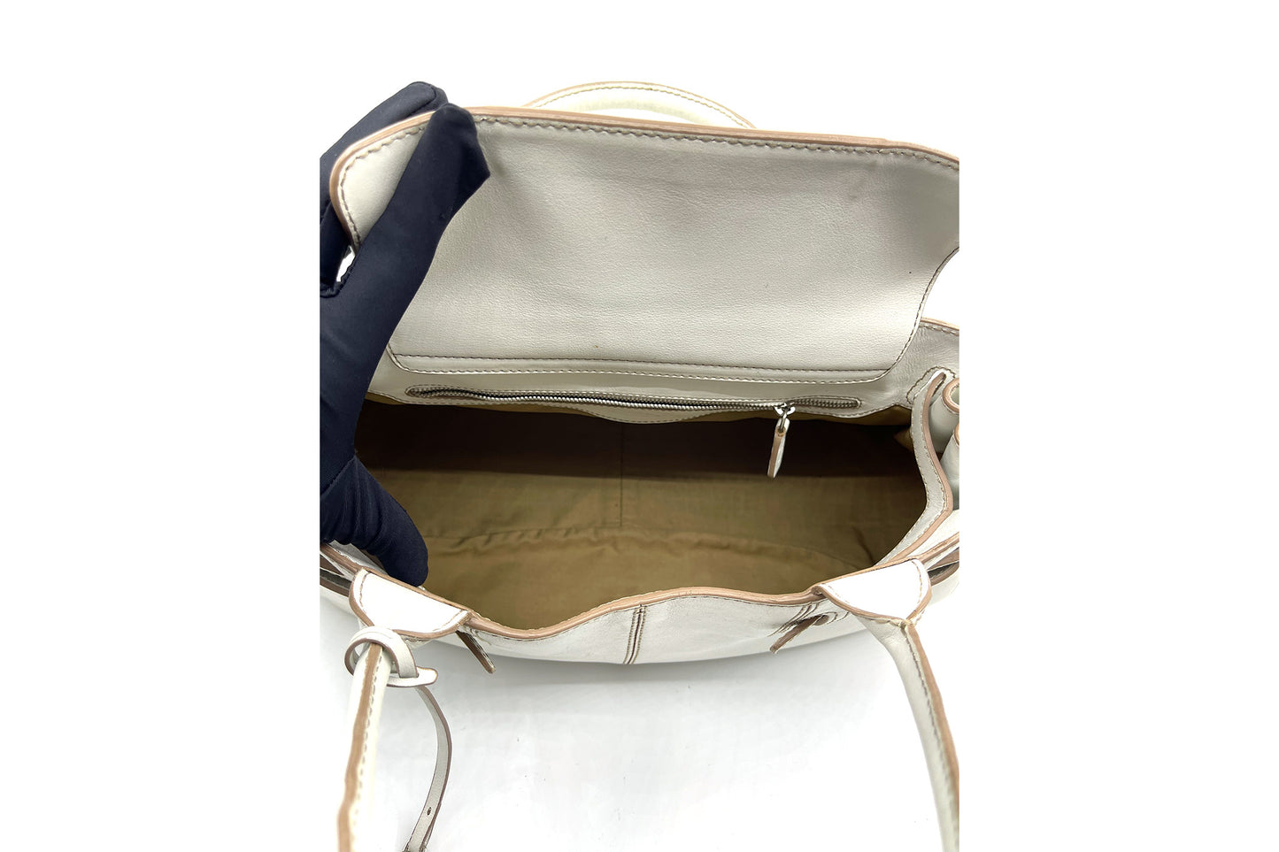 Tod's Cream White Lambskin Shoulder Bag