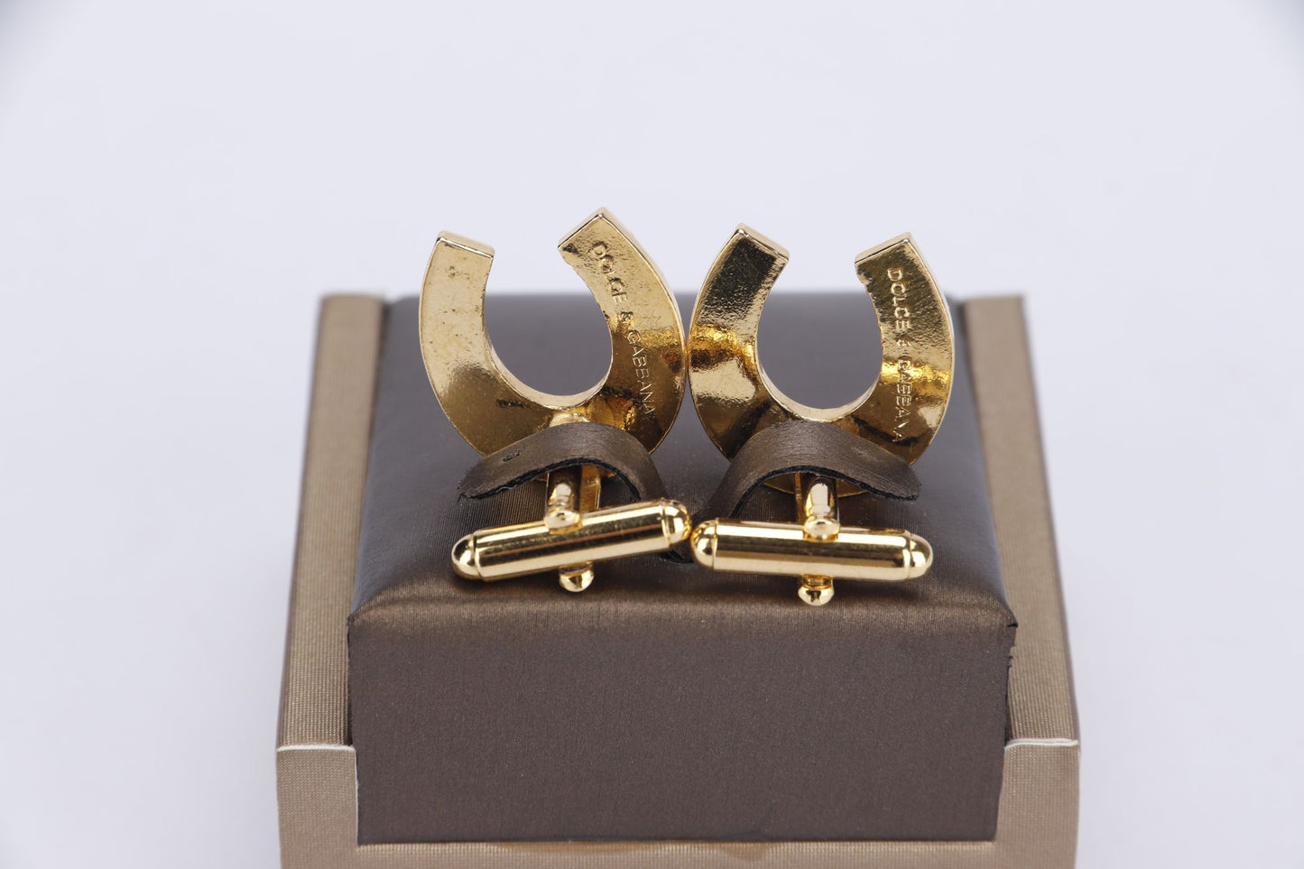 Dolce & Gabbana Handcuff Horse Hoof Gold
