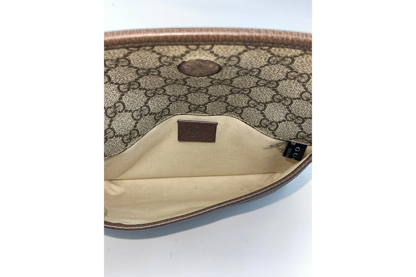 Gucci GG Supreme Coated Canvas Crossbody Bag