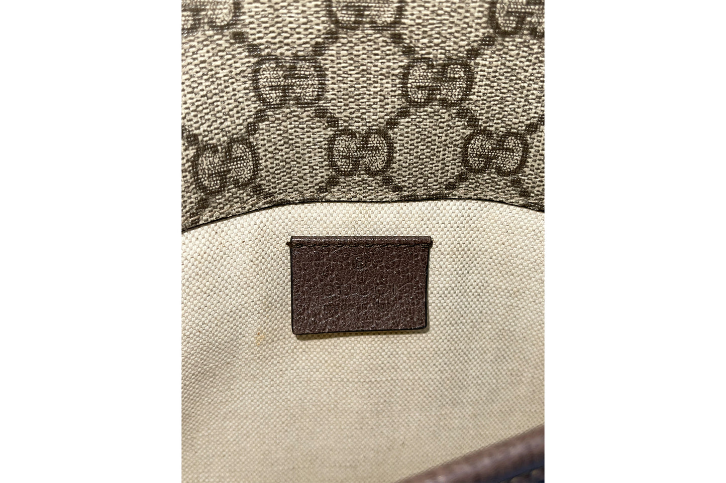 Gucci GG Supreme Coated Canvas Crossbody Bag